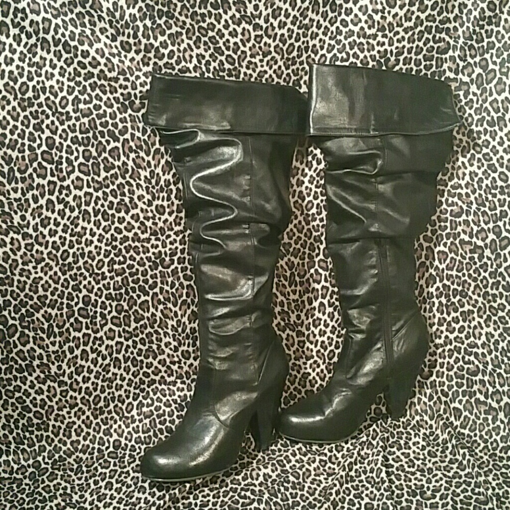 ♡♡  Kenneth Cole Slouch Boots♡♡